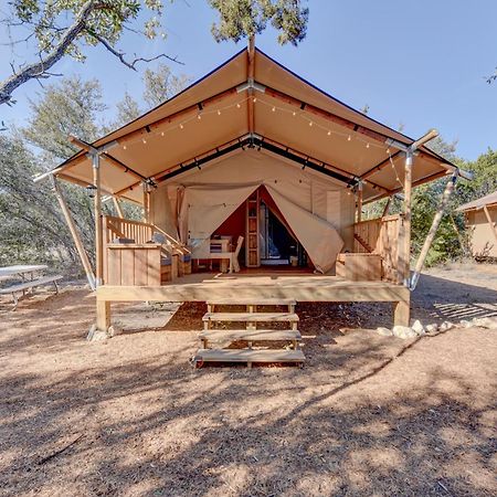 12 Fires Luxury Glamping With Heating #1 Otel Johnson City Dış mekan fotoğraf