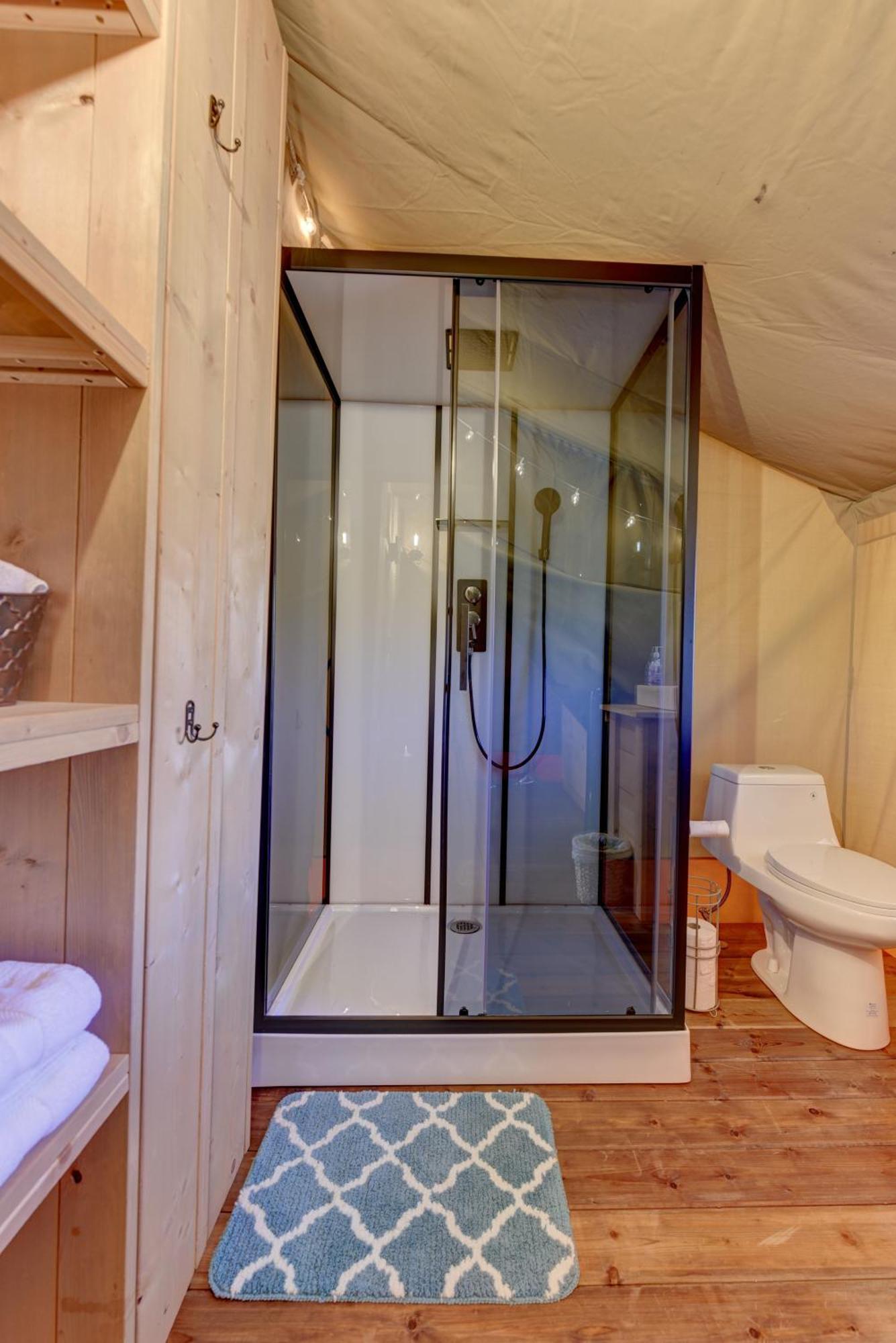 12 Fires Luxury Glamping With Heating #1 Otel Johnson City Dış mekan fotoğraf
