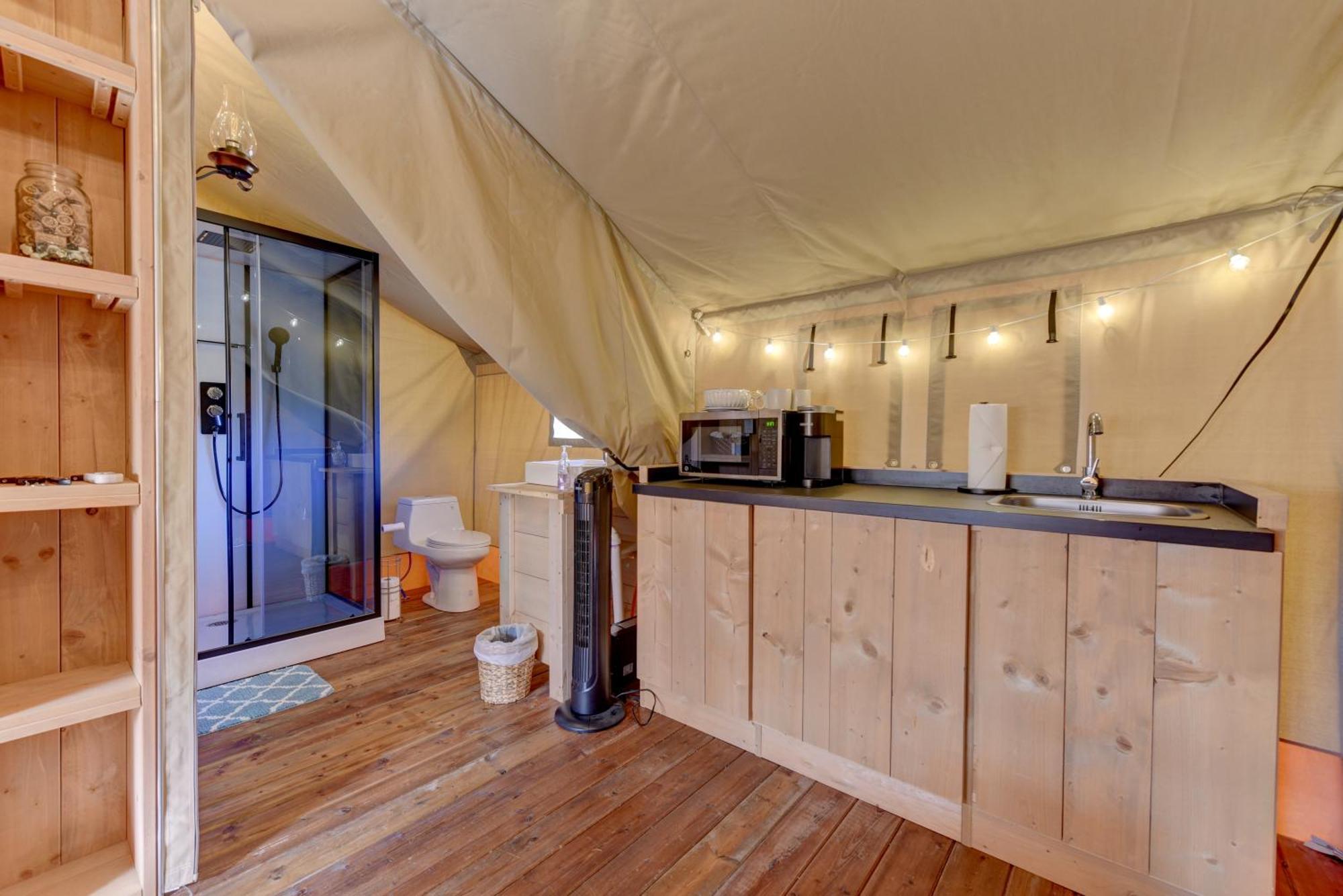 12 Fires Luxury Glamping With Heating #1 Otel Johnson City Dış mekan fotoğraf