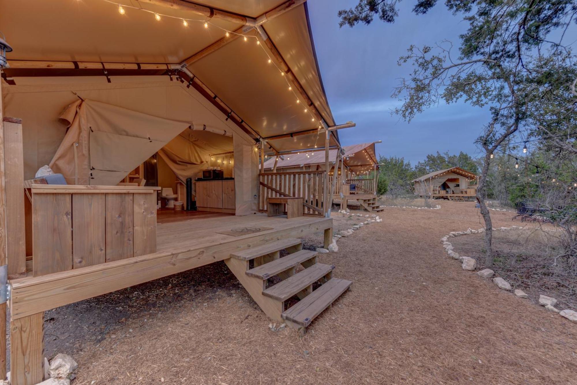 12 Fires Luxury Glamping With Heating #1 Otel Johnson City Dış mekan fotoğraf