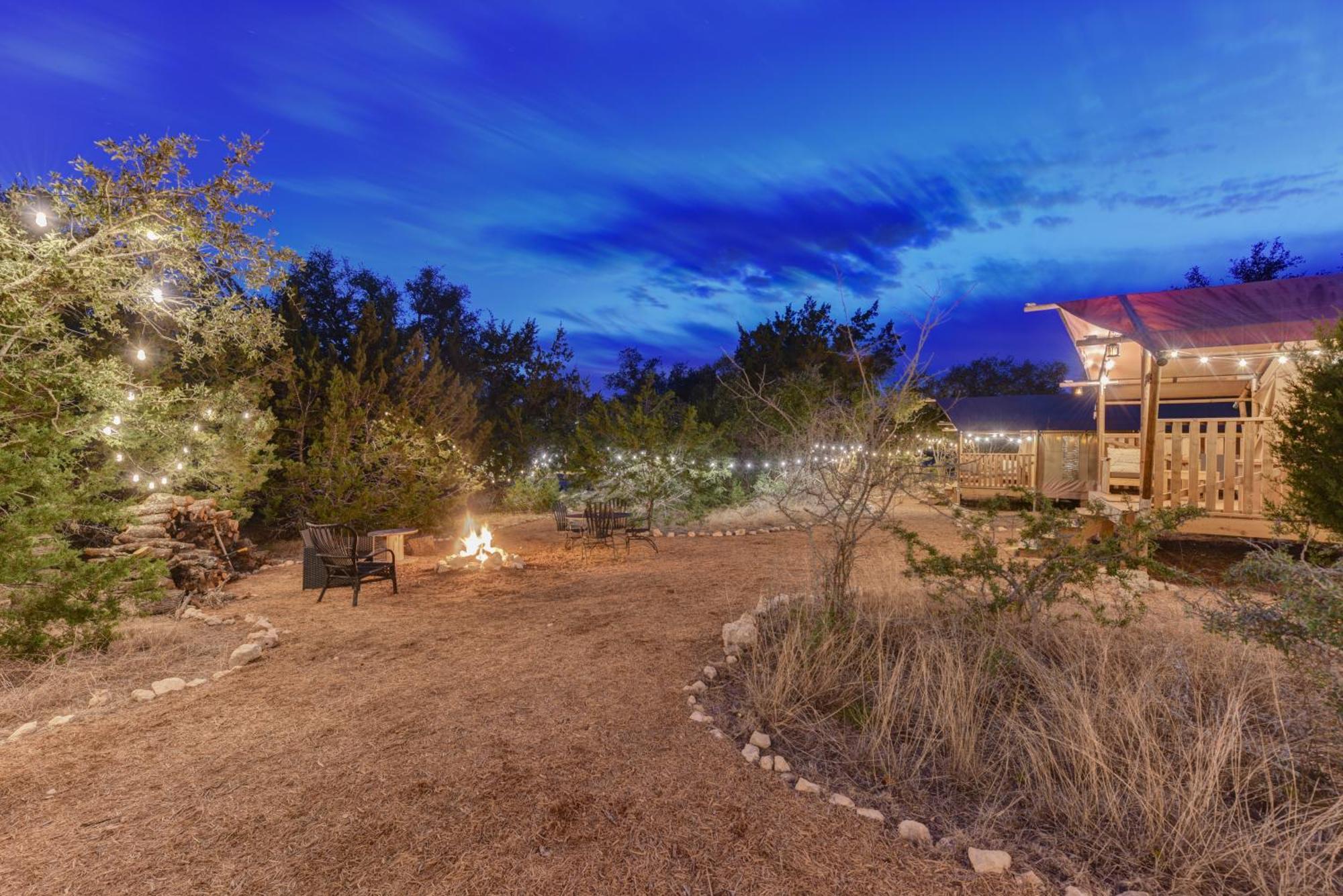 12 Fires Luxury Glamping With Heating #1 Otel Johnson City Dış mekan fotoğraf